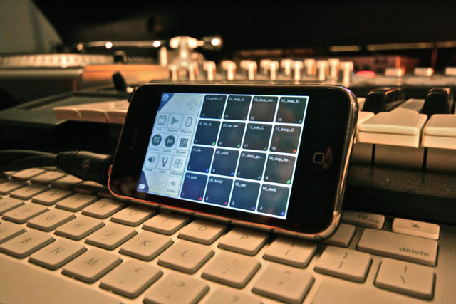 Digital Deluge: The Best Apps For Musicians