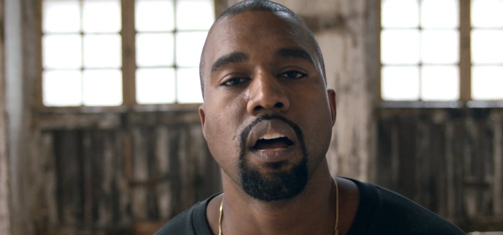 Kanye West geeft een toelichting op zijn nieuwe, controversiële video voor ‘Famous’