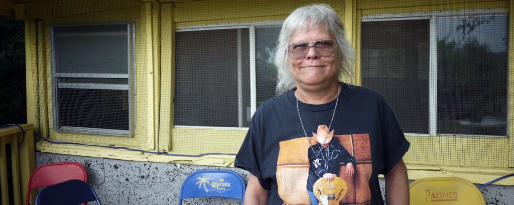 Meet the Angel of One of Austin’s Last True Dive Bars