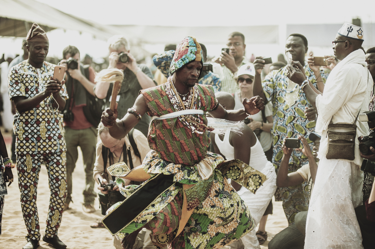 1486737279868-20-Voodoo-dancers-performing-their-traditional-dance