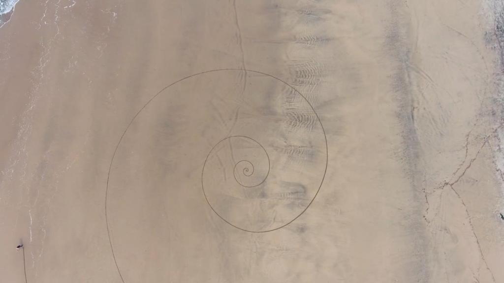 Artist Creates Absolutely Epic Geometric Drawings on Beaches Around the World