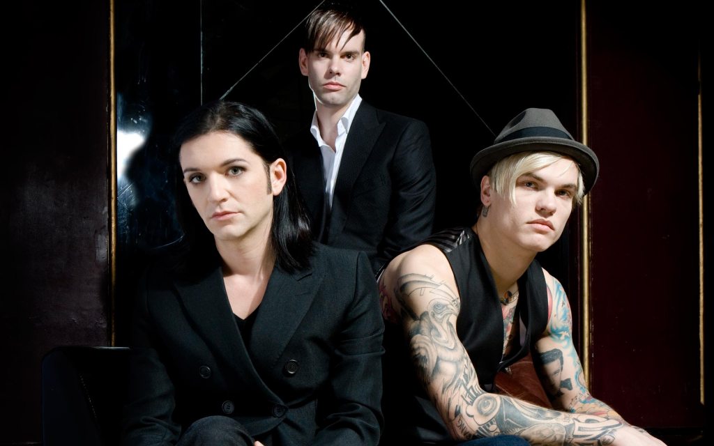 Califica tus discos: Brian Molko analiza escépticamente los ocho discos de Placebo