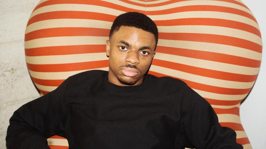 Une barquette de sushis avec Vince Staples