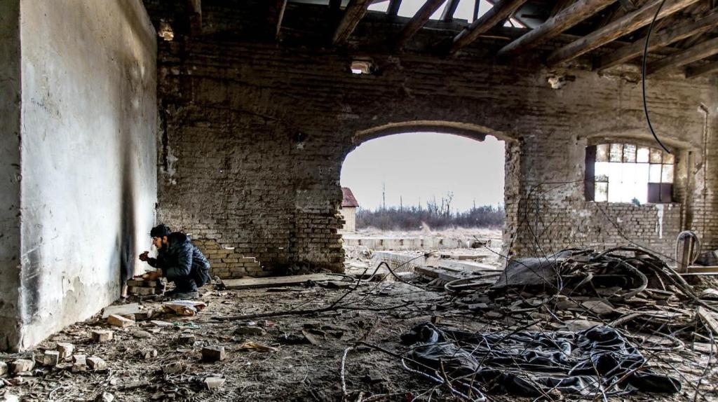 Talking to the Refugees Hiding in Serbia’s Abandoned Factories