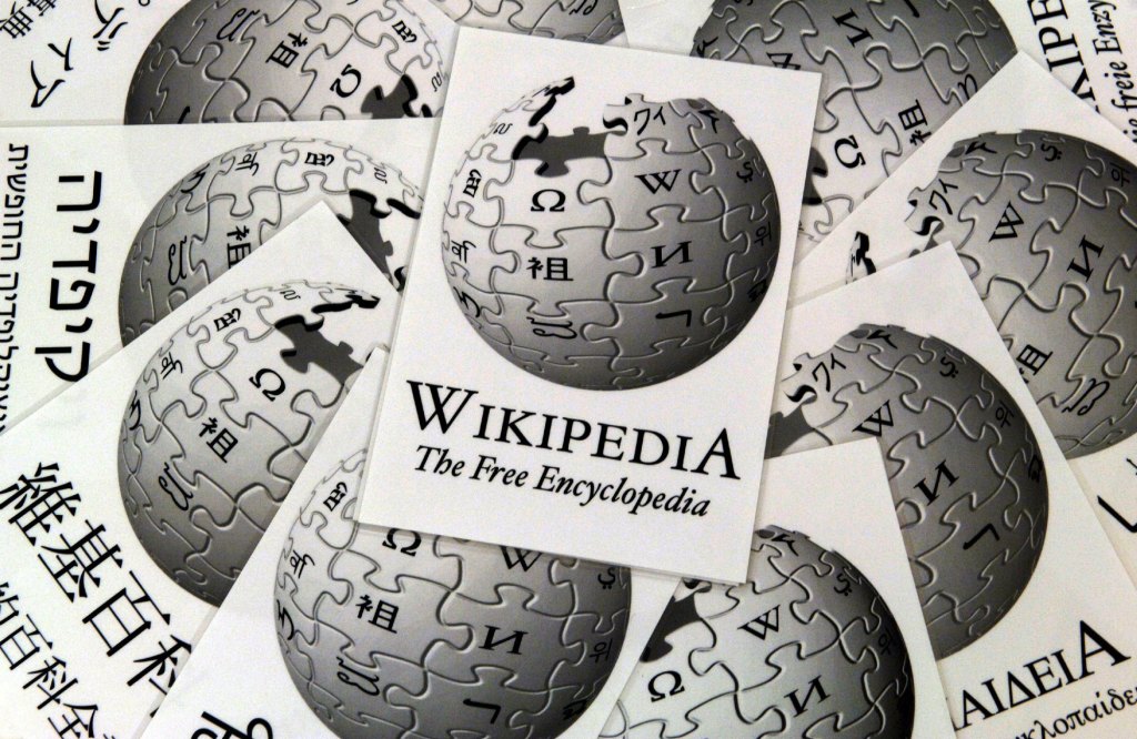 Así es como Wikipedia contrarrestará las noticias falsas en internet