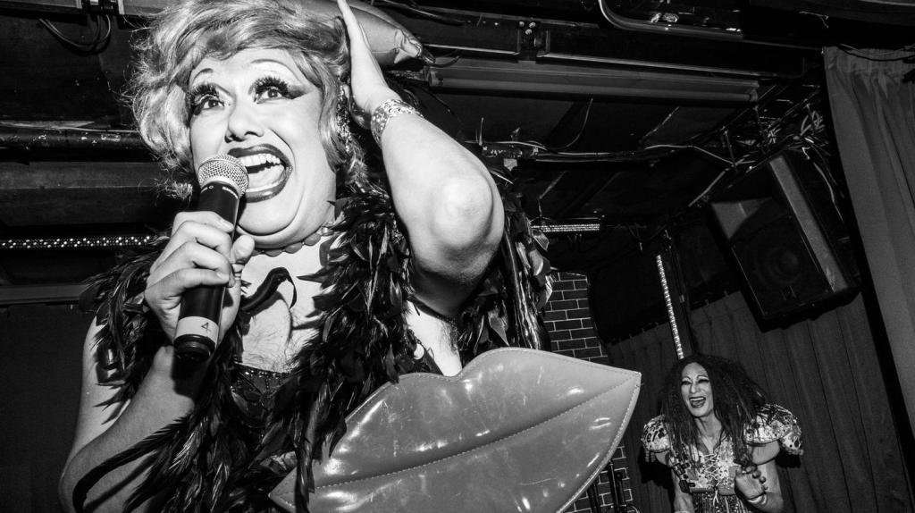 Un battle de rap avec les drag-queens japonaises