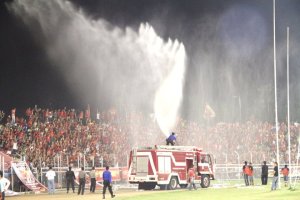 Sepanjang 1995 hingga 2017, total pecinta sepakbola meregang nyawa di tribun mencapai 55 orang