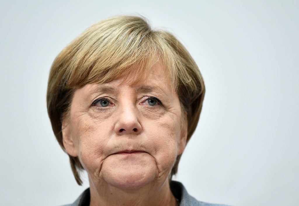 Merkel asegura un cuarto mandato, pero le esperan tiempos difíciles