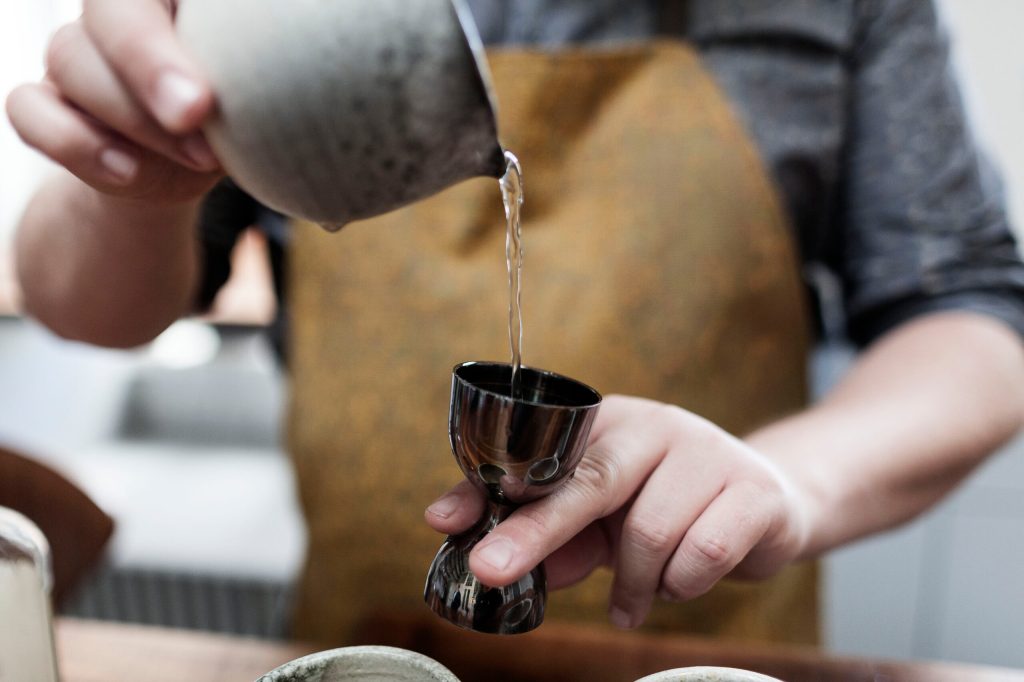 En dansk bartender fortæller hvilke drinks, du aldrig må bestille