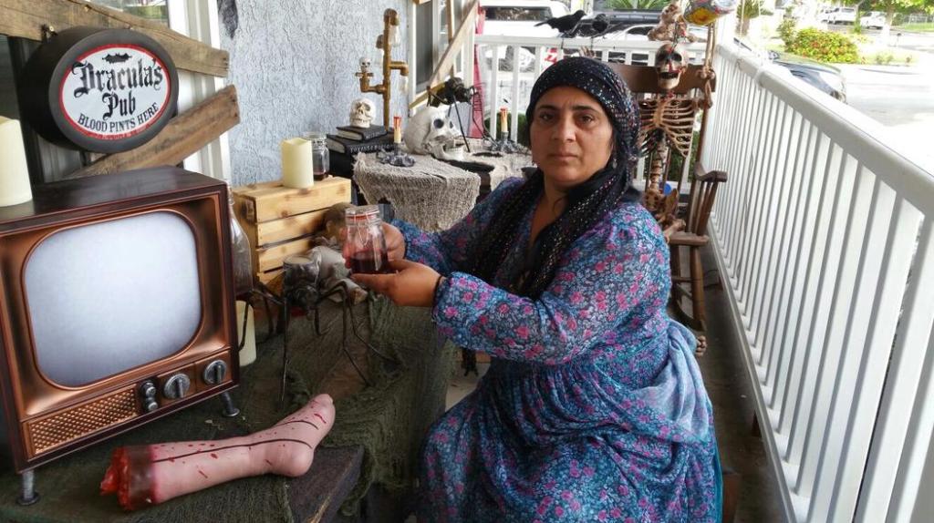 Wat er gebeurde toen de machtigste heks van Roemenië naar Los Angeles verhuisde