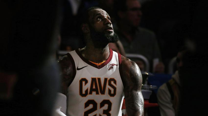 Al fin LeBron James está mostrando su edad