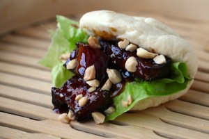 1517609622695-pork-bao-recipe2