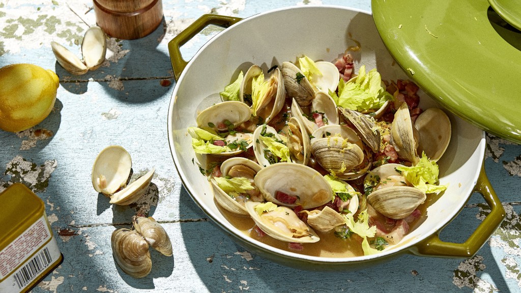 Clams in White Wine Sauce Recipe