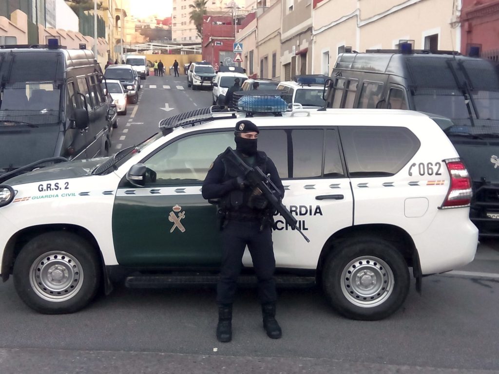 Un Guardia Civil se quita la vida cada mes, tratamos de averiguar por qué