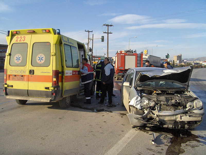 Η Ελλάδα Δεν Ασχολείται (Σοβαρά) με Αυτούς που Εγκαταλείπονται στην Άσφαλτο