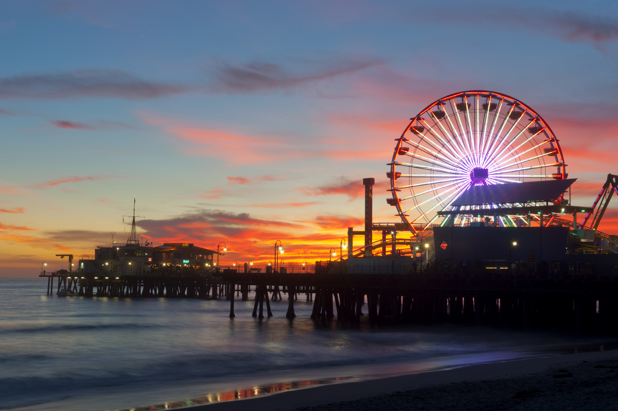 1528479693457-Santa-Monica-Pier-Getty-Blend-Images-Pete-Saloutos