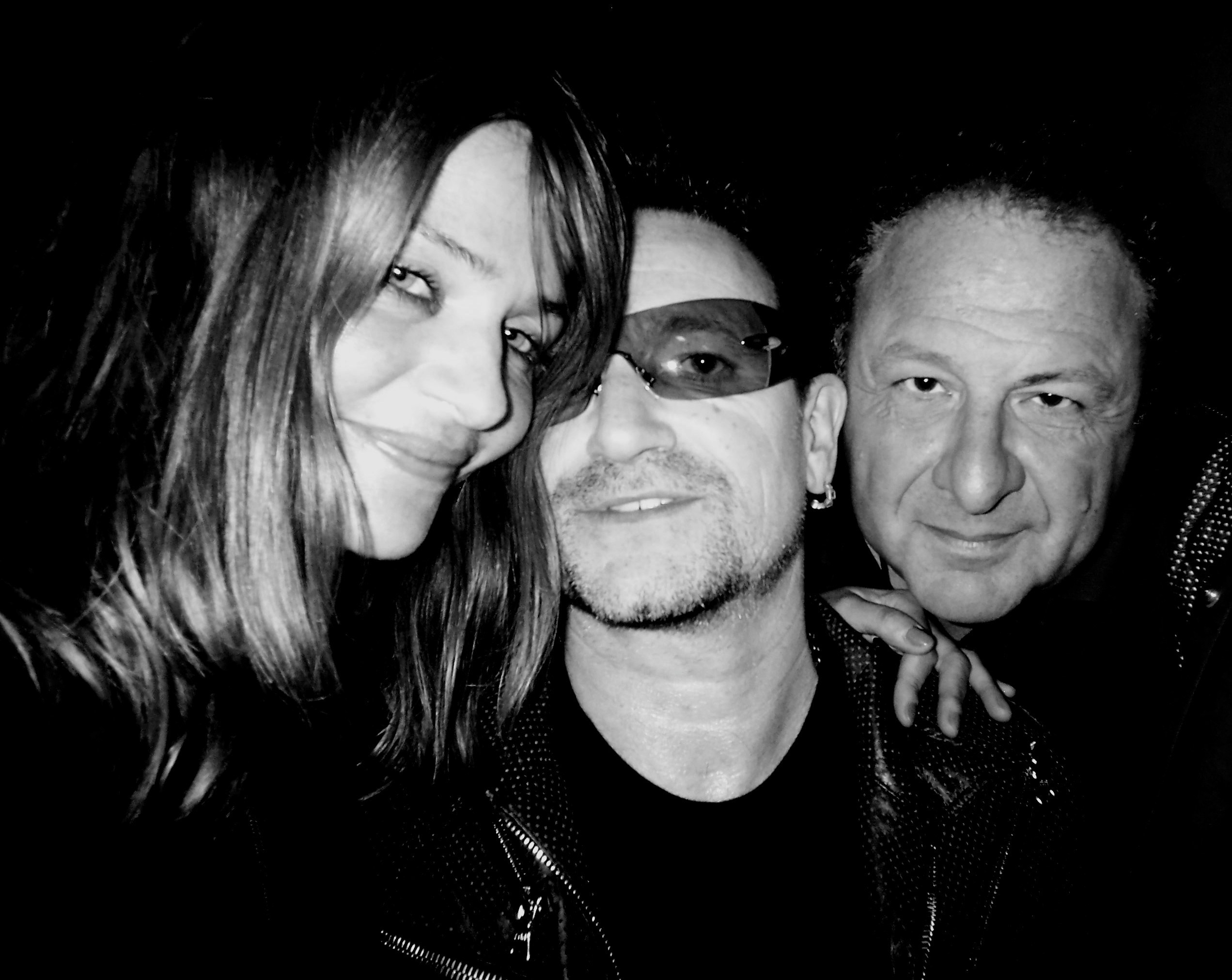 1529523480030-2_Helena-Christensen-and-Bono-and-ME_2010_copyright-Jean-Pigozzi_courtesy-IMMAGIS