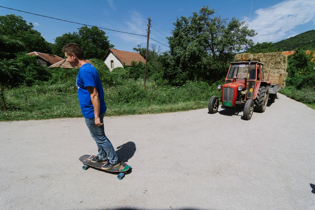 Esta pequena vila acolheu o primeiro festival de skate longboard da Sérvia