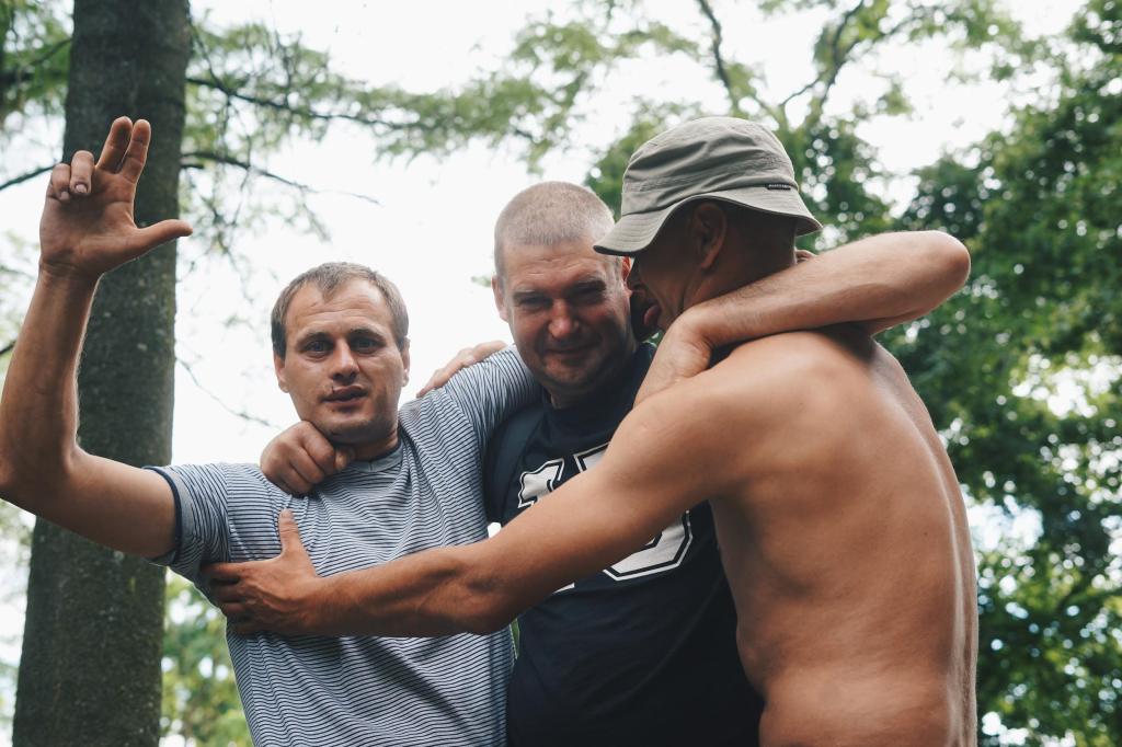 Drei polnische Obdachlose in einem Berliner Park