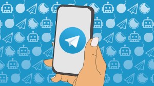 Smarte Tricks: Ein Smartphone mit Telegram-Logo