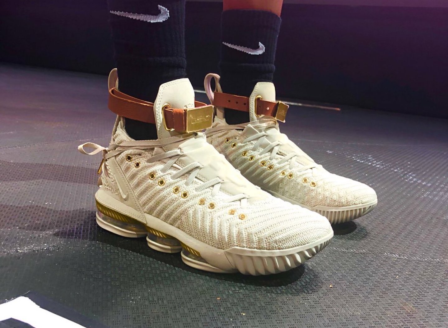 Lebron 16 shoes white fashion and gold