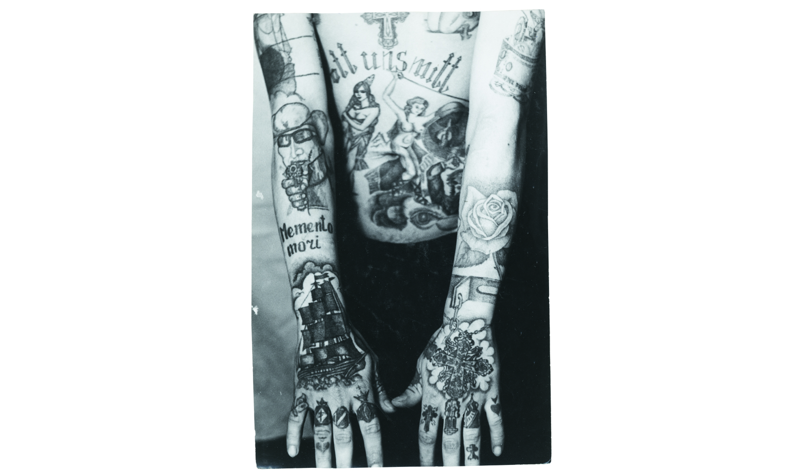 1539107241103-Russian-Criminal-Tattoos-and-Playing-Cards-p99