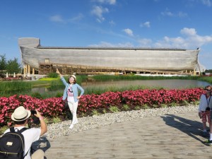 un parc de distractii in forma de arca lui noe