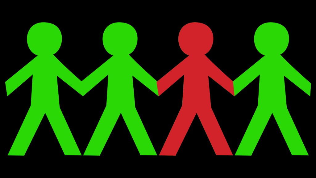 Three paperman figures in green, one in red