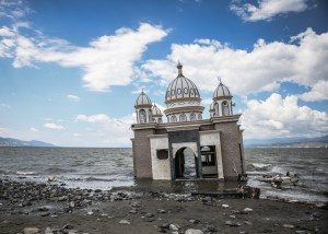 Inside the search and rescue for Indonesia's tsunami survivors