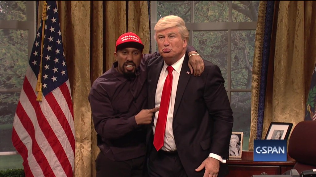 ​Chris Redd and Alec Baldwin as Kanye an Trump