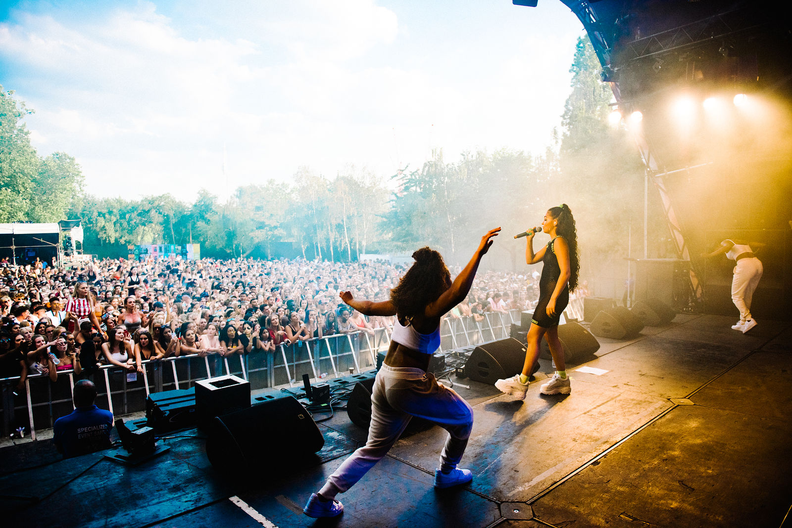 Singer Mabel performing at Wireless festival 2018