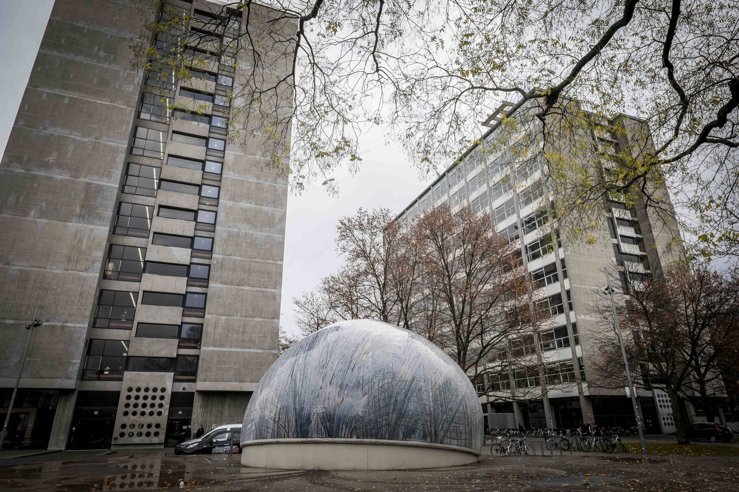 Die Kollegialgebäude der Uni Stuttgart sind zwei Betonklötze