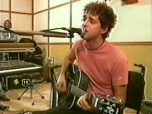 Gustavo Cerati, guitarra. Amor Amarillo