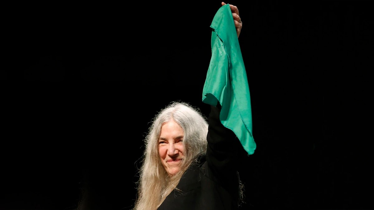 1542151609543-Patti-Smith