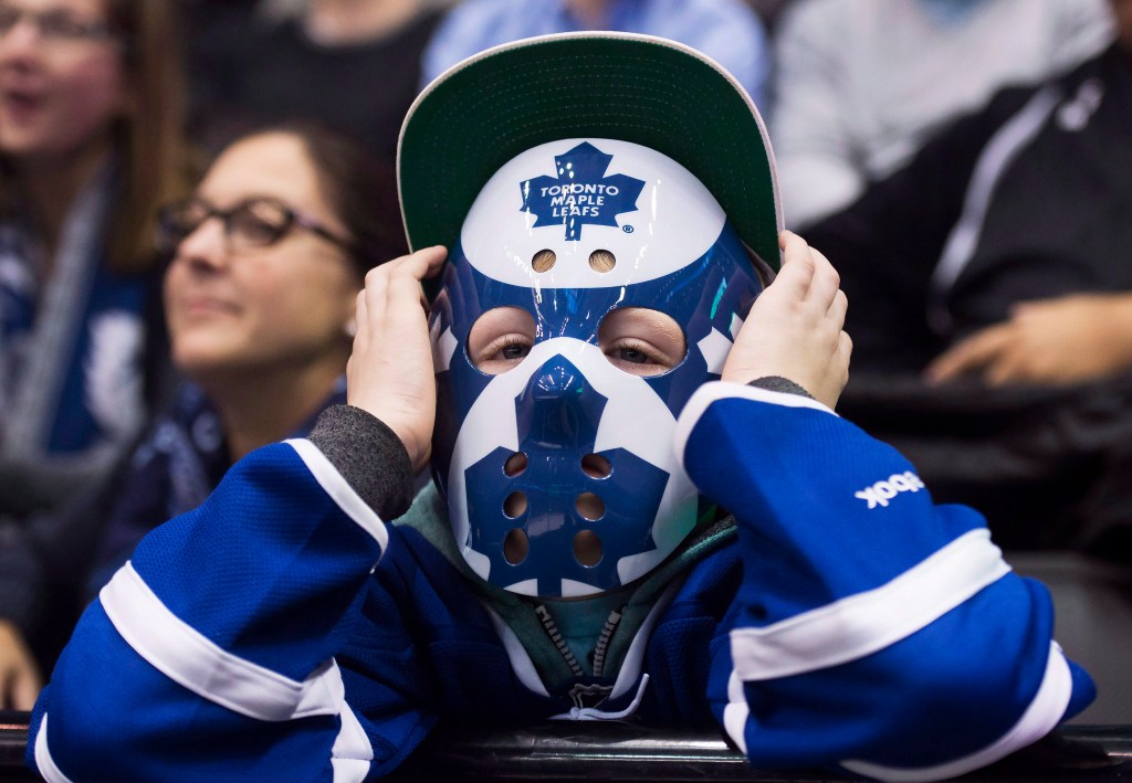 Toronto Maple Leaf Fan NHL hockey ticket prices