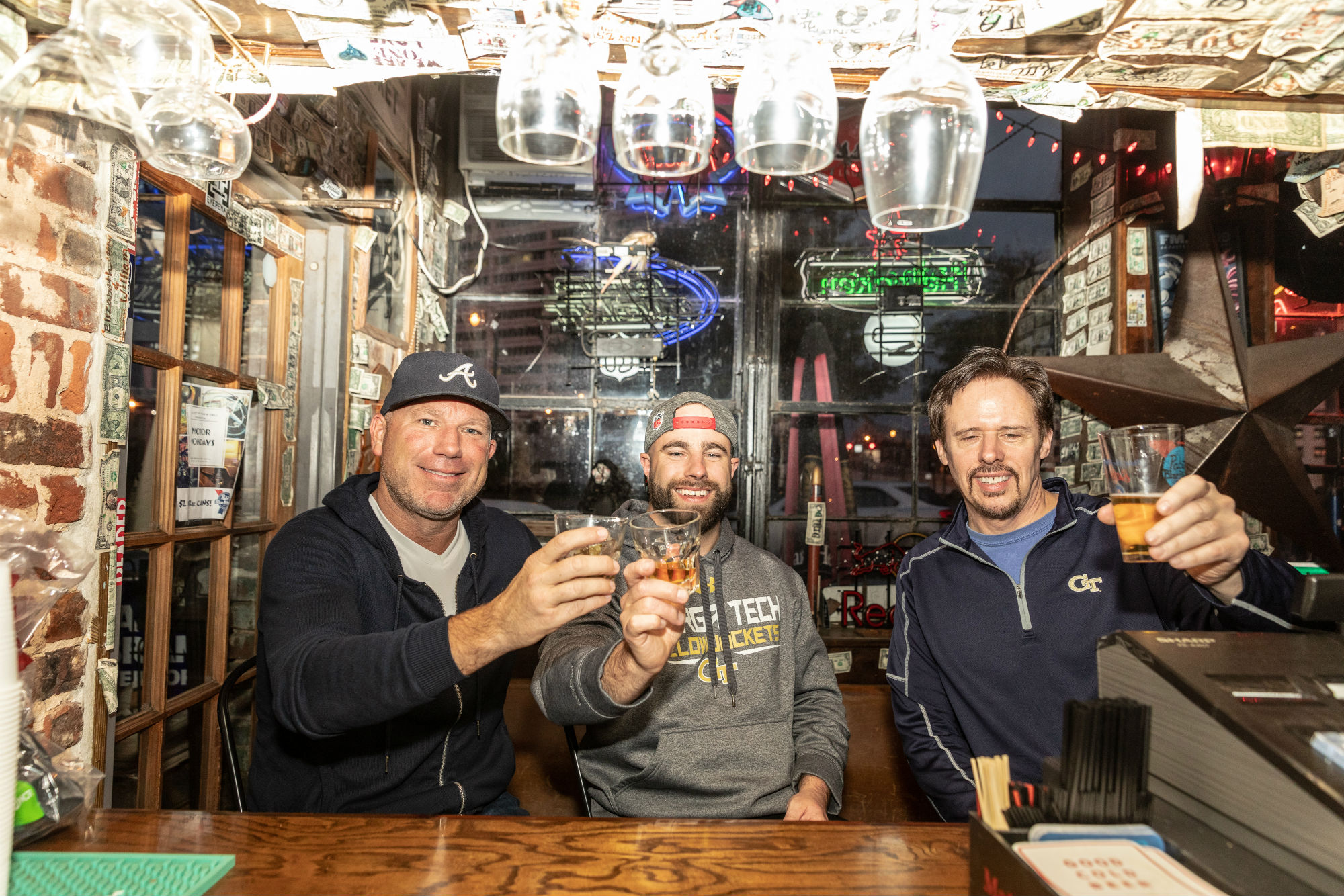 Friends toast at Elliott Street Pub