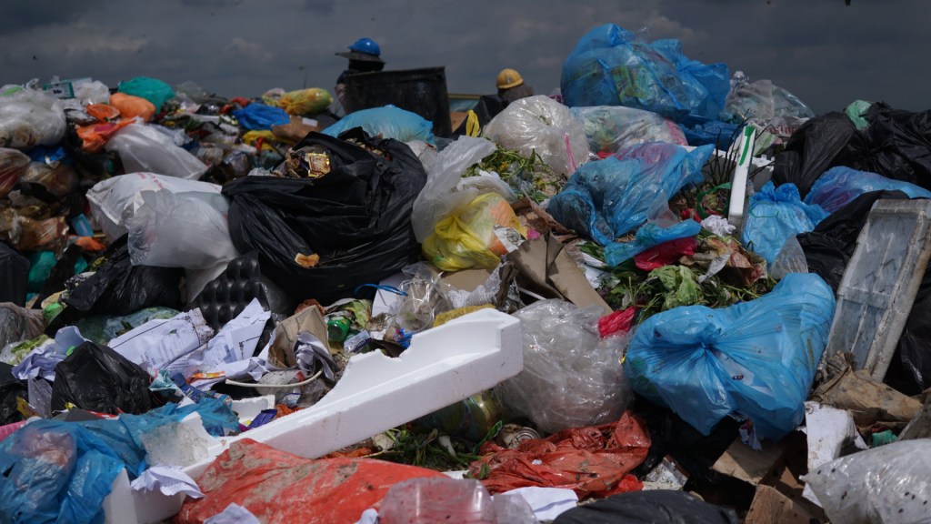 Tempat pembuangan sampah di Malaysia