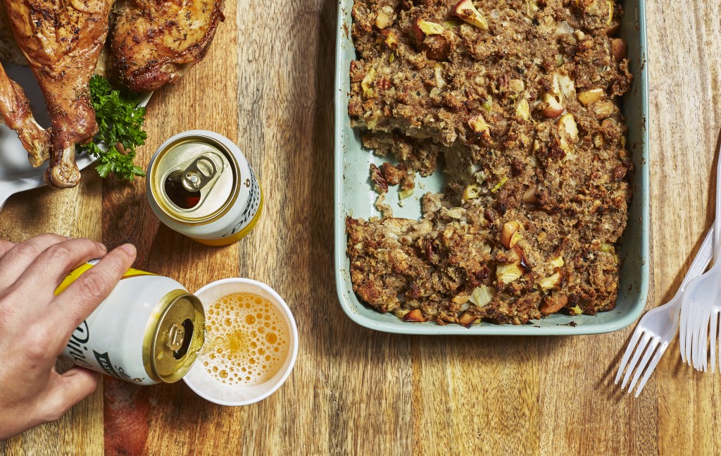 1507049449723-apple-sausage-stuffing-recipe