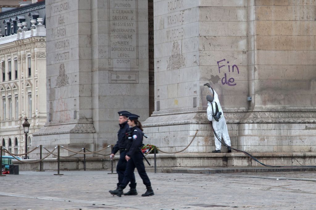 Jets d’oeufs, photos souvenirs et grammes de coke : on était aux procès des « gilets jaunes »