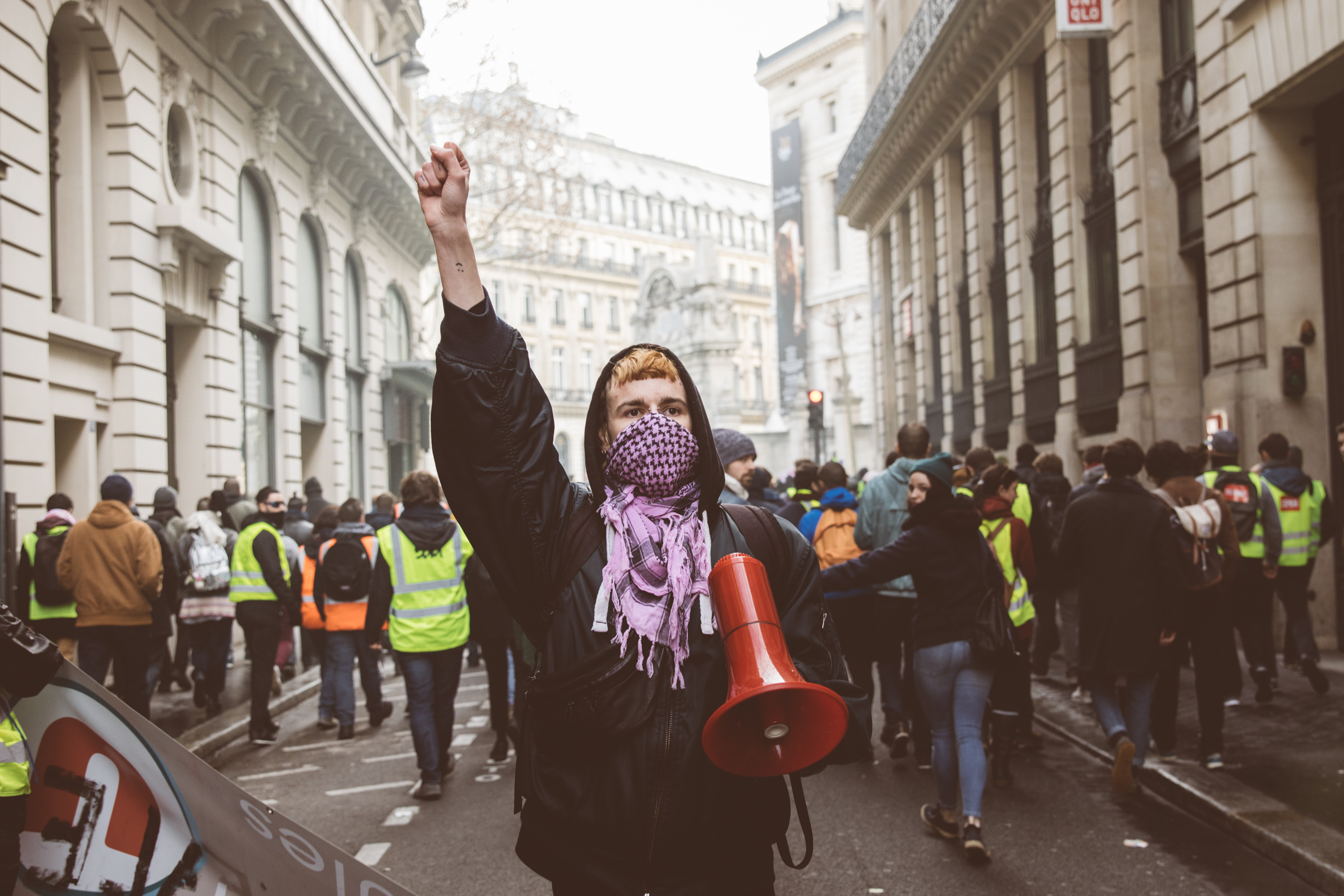 1544433743797-vice-claq-manif-8-decembre-gilets-jaune-gaellematata-1414