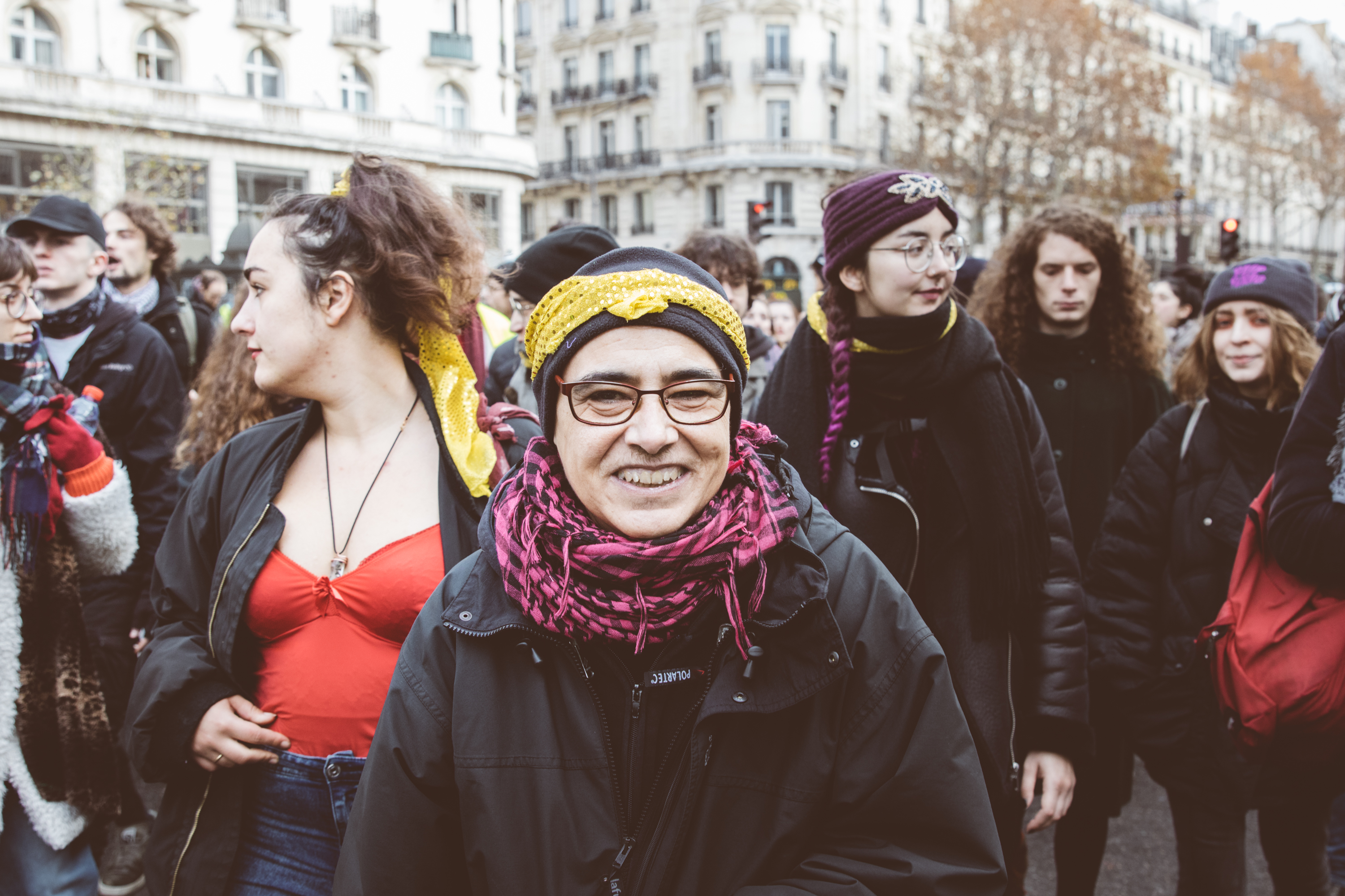 1544433984756-vice-claq-manif-8-decembre-gilets-jaune-gaellematata-1442