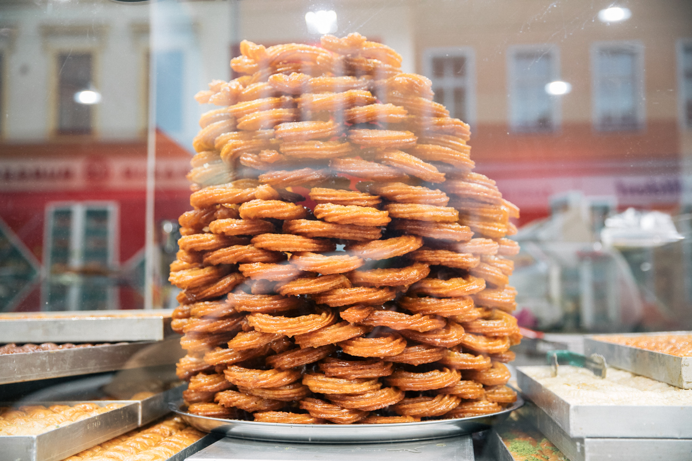 Ein Turm aus türkischem Zuckergebäck