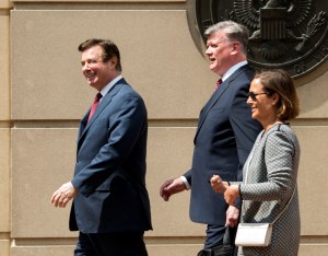 Manafort shared internal polling data with alleged Russian spy during campaign, according to court filing