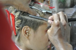 Sekolah pangkas rambut di Garut.