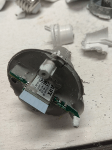 A hacked LIFX smart bulb. ​Image: LimitedResults