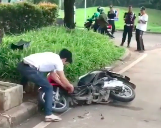 Adi Saputra, 20 tahun, hancurkan motor karena tak terima ditilang polisi di Serpong