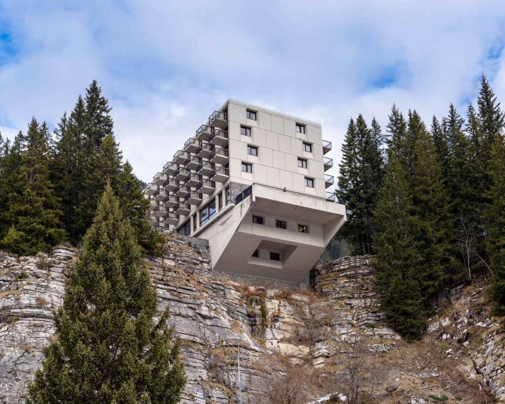 Alpine Avant Garde | ‘The World’s Ugliest Ski Resort’ is Actually a Bauhaus Masterpiece