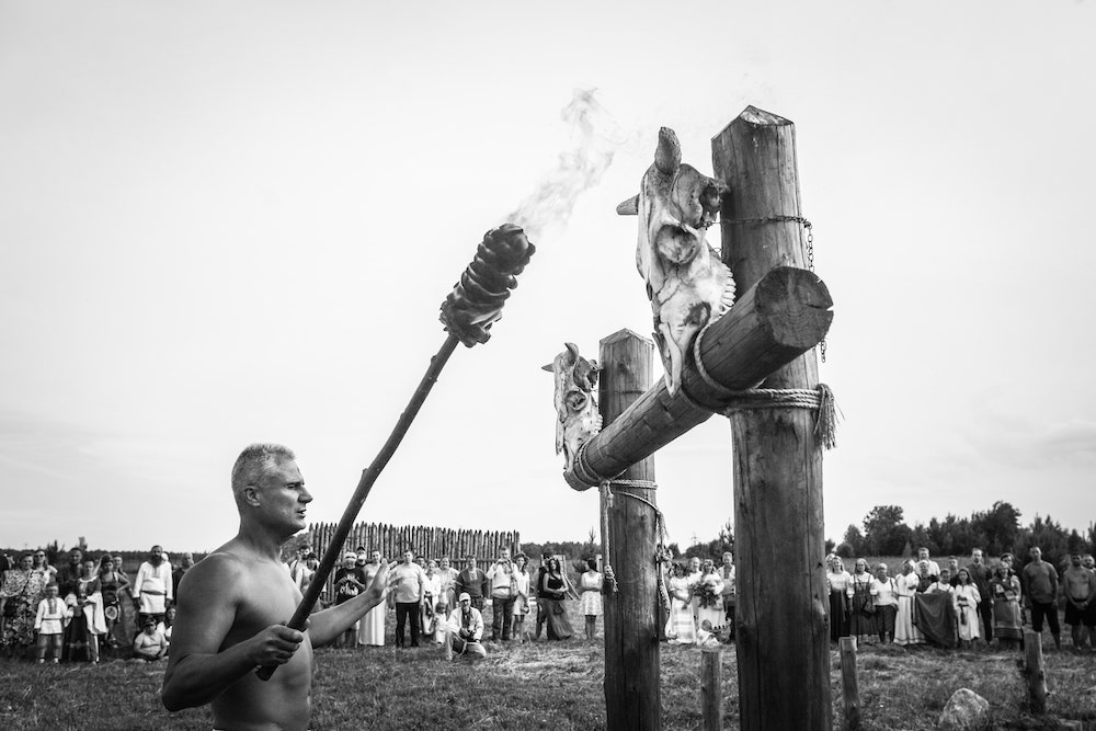 Photos of Russian Pagans Burning Stuff for the Gods