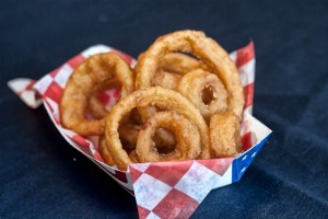 onion rings in basket