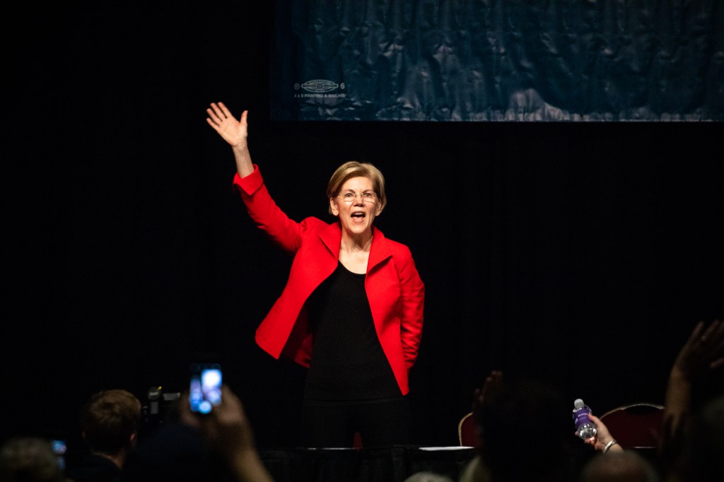 Elizabeth Warren proposes breaking up big tech